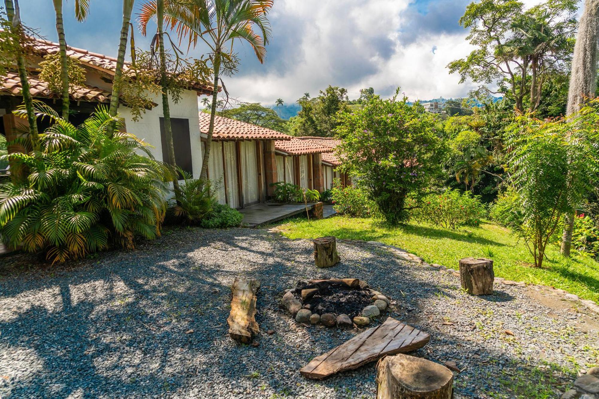 Aldea Sabatinga Villa Manizales Exterior photo